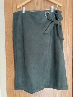 JM Sportwear Dark Green Skirt